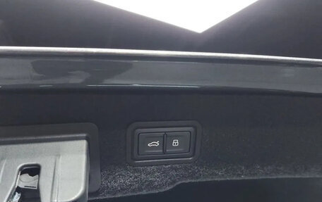 Audi A8, 2023 год, 9 113 005 рублей, 6 фотография