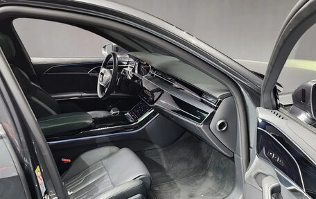 Audi A8, 2023 год, 9 113 005 рублей, 10 фотография