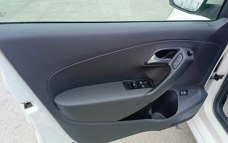 Volkswagen Polo VI (EU Market), 2011 год, 649 995 рублей, 10 фотография