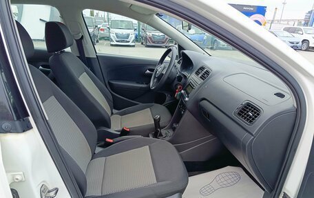 Volkswagen Polo VI (EU Market), 2011 год, 649 995 рублей, 13 фотография