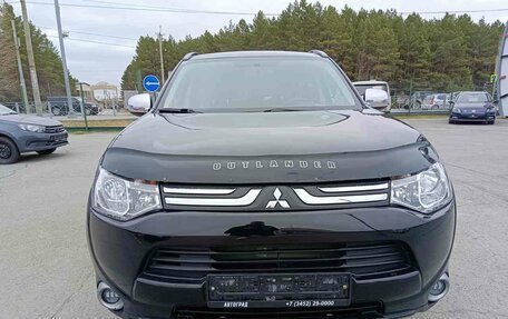 Mitsubishi Outlander III рестайлинг 3, 2012 год, 1 575 000 рублей, 2 фотография