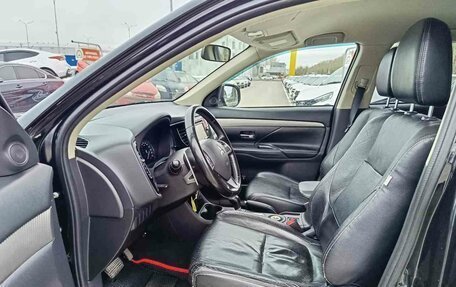 Mitsubishi Outlander III рестайлинг 3, 2012 год, 1 575 000 рублей, 9 фотография