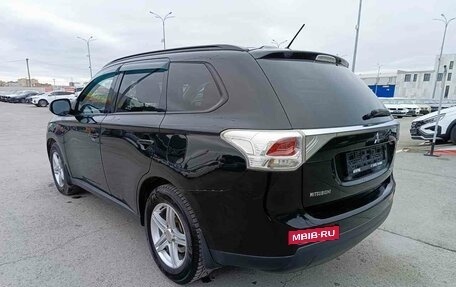 Mitsubishi Outlander III рестайлинг 3, 2012 год, 1 575 000 рублей, 5 фотография