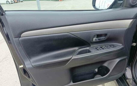 Mitsubishi Outlander III рестайлинг 3, 2012 год, 1 575 000 рублей, 11 фотография