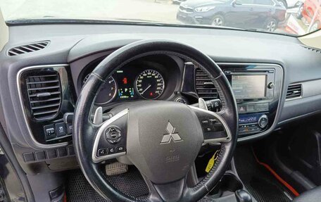 Mitsubishi Outlander III рестайлинг 3, 2012 год, 1 575 000 рублей, 16 фотография