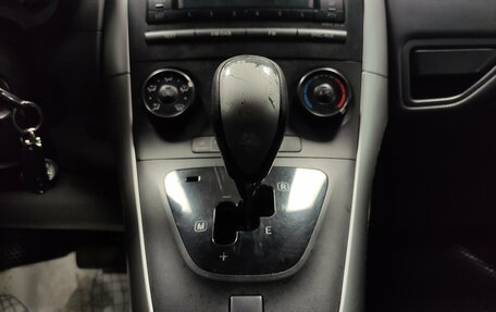 Toyota Auris II, 2010 год, 650 000 рублей, 12 фотография