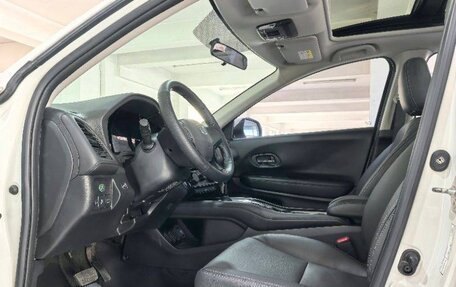 Honda Vezel, 2022 год, 1 720 000 рублей, 7 фотография