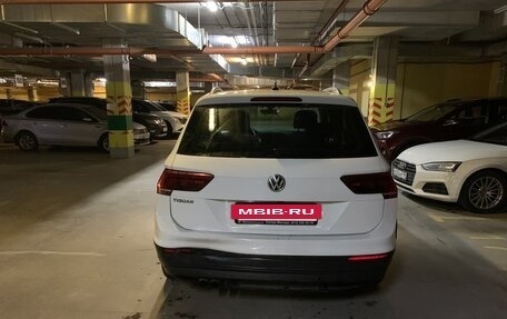 Volkswagen Tiguan II, 2018 год, 1 630 000 рублей, 5 фотография