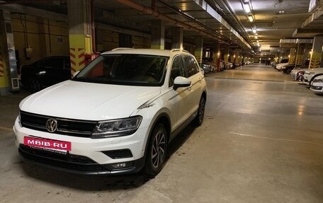 Volkswagen Tiguan II, 2018 год, 1 630 000 рублей, 3 фотография