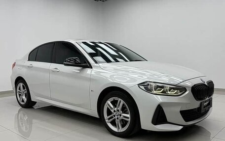 BMW 1 серия, 2022 год, 1 630 000 рублей, 2 фотография