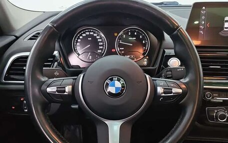 BMW 1 серия, 2022 год, 1 690 000 рублей, 12 фотография