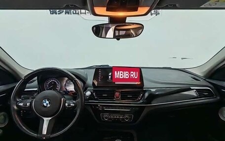 BMW 1 серия, 2022 год, 1 690 000 рублей, 10 фотография