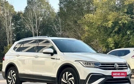 Volkswagen Tiguan II, 2023 год, 3 фотография
