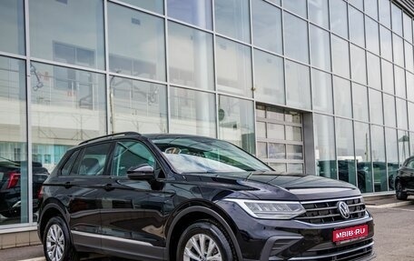 Volkswagen Tiguan II, 2021 год, 2 698 000 рублей, 1 фотография