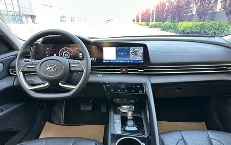 Hyundai Elantra, 2023 год, 1 420 000 рублей, 7 фотография