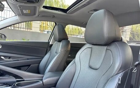 Hyundai Elantra, 2023 год, 1 420 000 рублей, 10 фотография