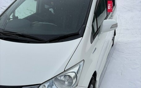 Honda Freed I, 2012 год, 1 150 000 рублей, 3 фотография