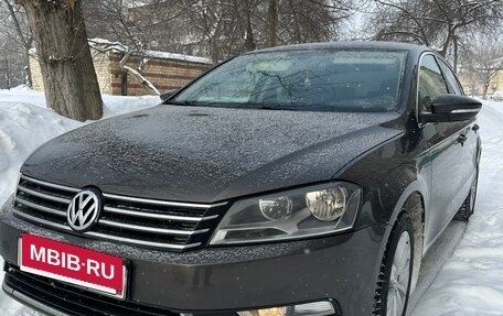 Volkswagen Passat B7, 2012 год, 934 000 рублей, 3 фотография