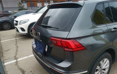 Volkswagen Tiguan II, 2021 год, 2 600 000 рублей, 4 фотография