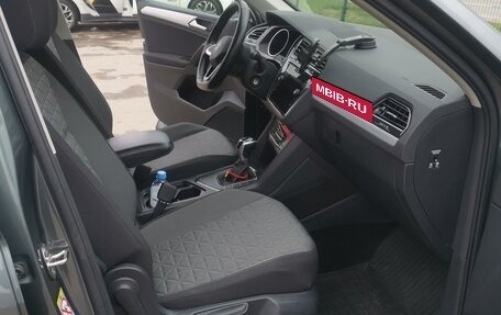 Volkswagen Tiguan II, 2021 год, 2 600 000 рублей, 7 фотография