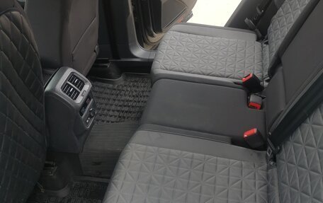 Volkswagen Tiguan II, 2021 год, 2 600 000 рублей, 14 фотография