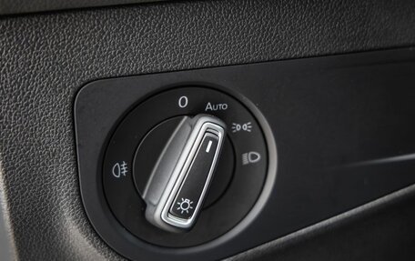 Volkswagen Tiguan II, 2021 год, 2 698 000 рублей, 14 фотография