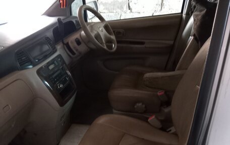 Nissan Liberty, 2001 год, 400 000 рублей, 7 фотография