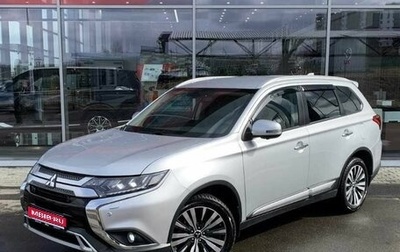 Mitsubishi Outlander III рестайлинг 3, 2018 год, 2 455 000 рублей, 1 фотография