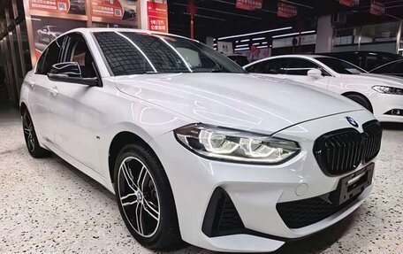 BMW 1 серия, 2022 год, 1 855 000 рублей, 1 фотография
