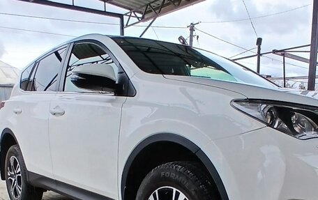 Toyota RAV4, 2015 год, 1 900 000 рублей, 2 фотография