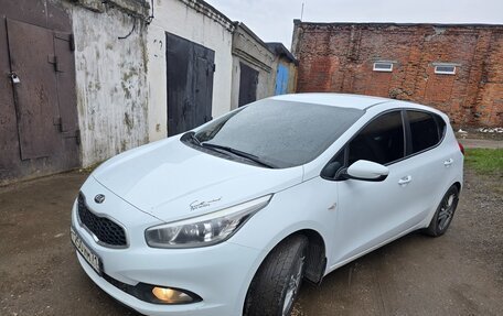 KIA cee'd III, 2014 год, 850 000 рублей, 2 фотография