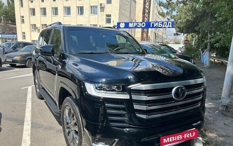 Toyota Land Cruiser, 2023 год, 13 750 000 рублей, 2 фотография