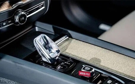 Volvo XC60 II, 2025 год, 4 650 000 рублей, 7 фотография