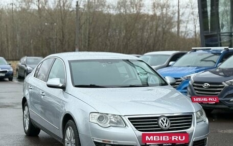Volkswagen Passat B6, 2010 год, 650 000 рублей, 2 фотография