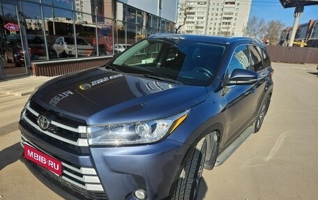 Toyota Highlander III, 2018 год, 3 500 000 рублей, 1 фотография