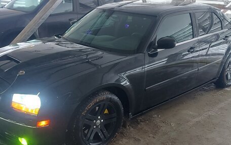 Chrysler 300C II, 2004 год, 980 000 рублей, 4 фотография