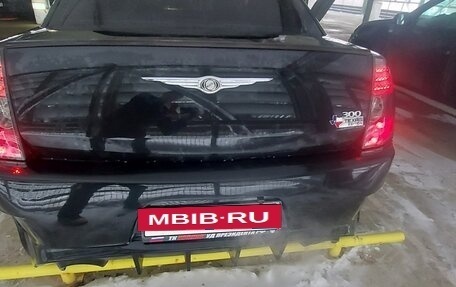 Chrysler 300C II, 2004 год, 980 000 рублей, 5 фотография