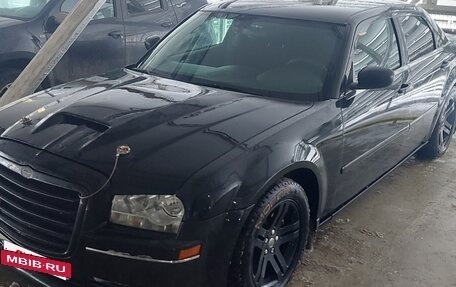 Chrysler 300C II, 2004 год, 980 000 рублей, 3 фотография