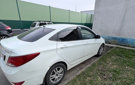Hyundai Solaris II рестайлинг, 2014 год, 950 000 рублей, 3 фотография