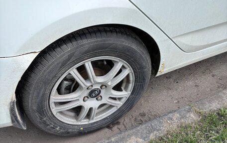 Hyundai Solaris II рестайлинг, 2014 год, 950 000 рублей, 22 фотография