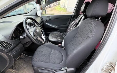 Hyundai Solaris II рестайлинг, 2014 год, 950 000 рублей, 11 фотография