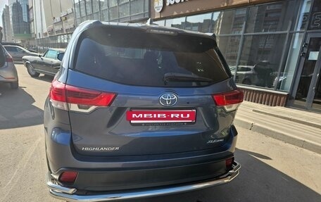 Toyota Highlander III, 2018 год, 3 500 000 рублей, 5 фотография