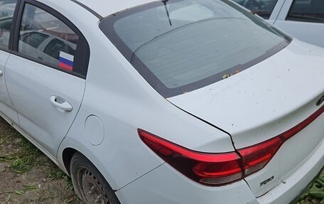 KIA Rio IV, 2018 год, 689 000 рублей, 3 фотография