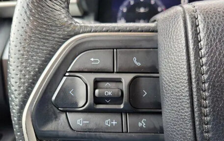 Toyota Tacoma, 2024 год, 6 050 000 рублей, 18 фотография