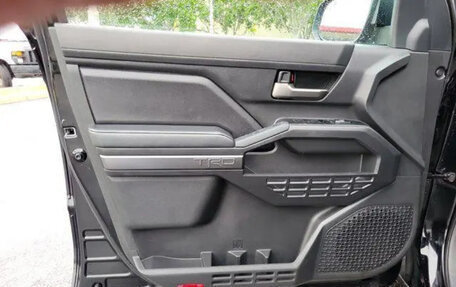 Toyota Tacoma, 2024 год, 6 050 000 рублей, 14 фотография