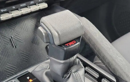 Toyota Tacoma, 2024 год, 6 050 000 рублей, 25 фотография