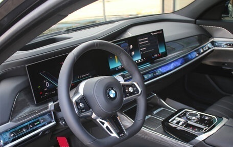 BMW 7 серия, 2024 год, 13 500 000 рублей, 17 фотография