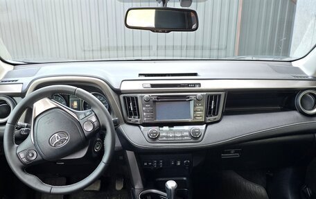 Toyota RAV4, 2015 год, 2 950 000 рублей, 7 фотография