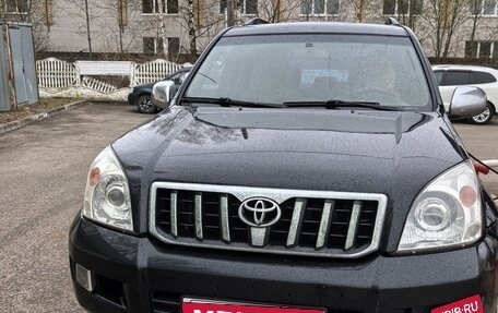 Toyota Land Cruiser Prado 120 рестайлинг, 2005 год, 1 870 000 рублей, 2 фотография