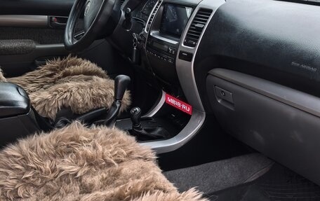 Toyota Land Cruiser Prado 120 рестайлинг, 2005 год, 1 870 000 рублей, 9 фотография